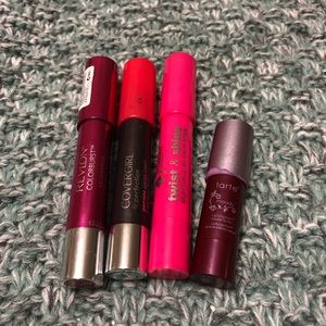 Lip crayon set